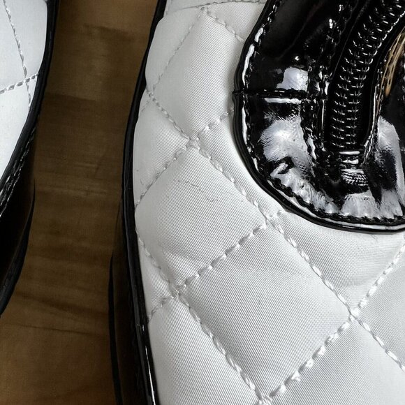 Khombu Megan Boots White Waterproof Cold Rated Memory Foam Winter Size 5 - Picture 5 of 10